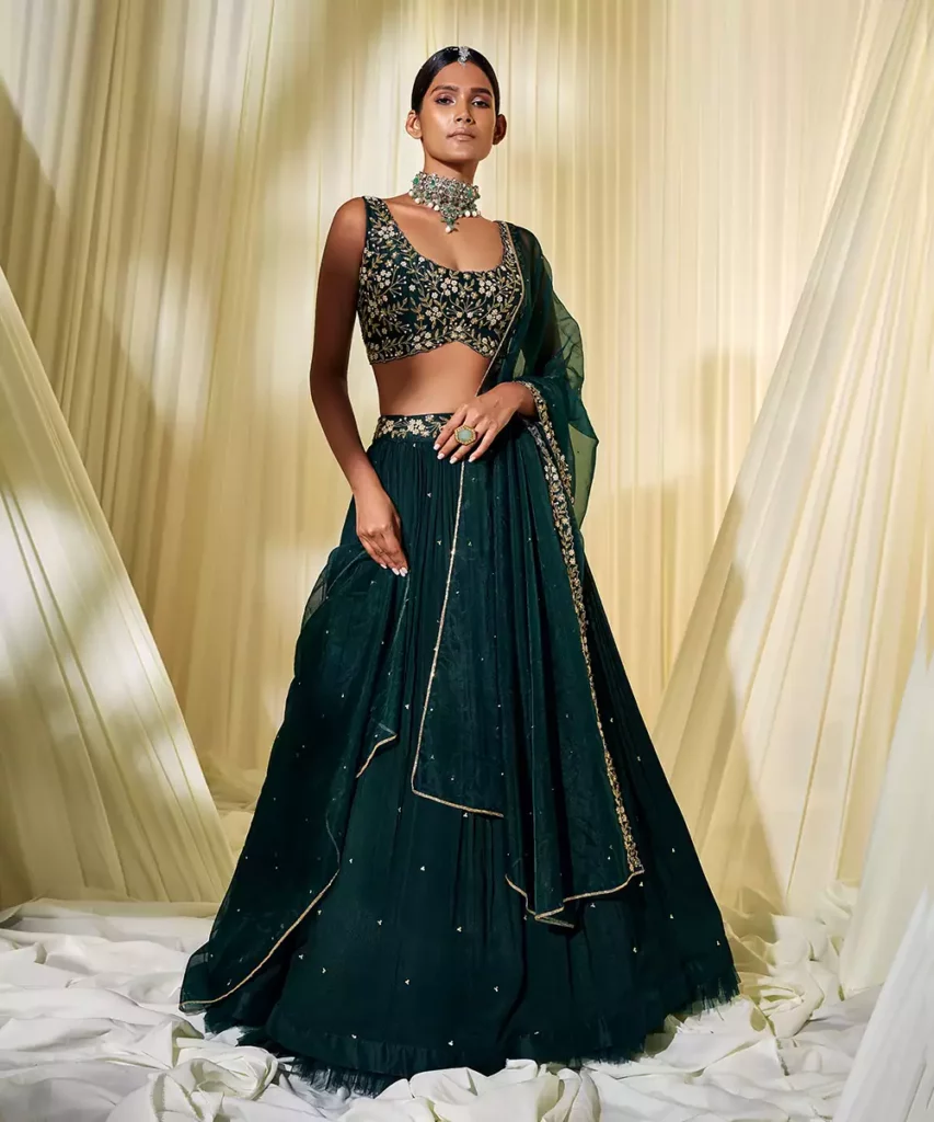 Mehndi Outfit Ideas