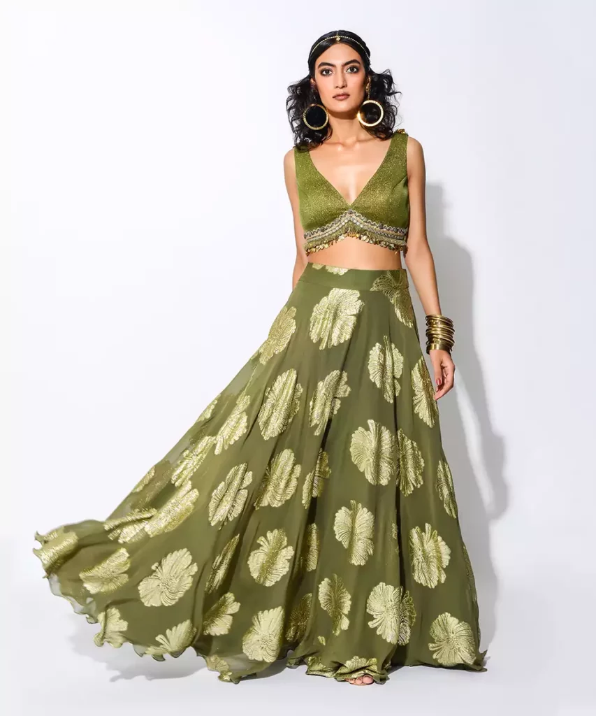 Mehndi Outfit Ideas