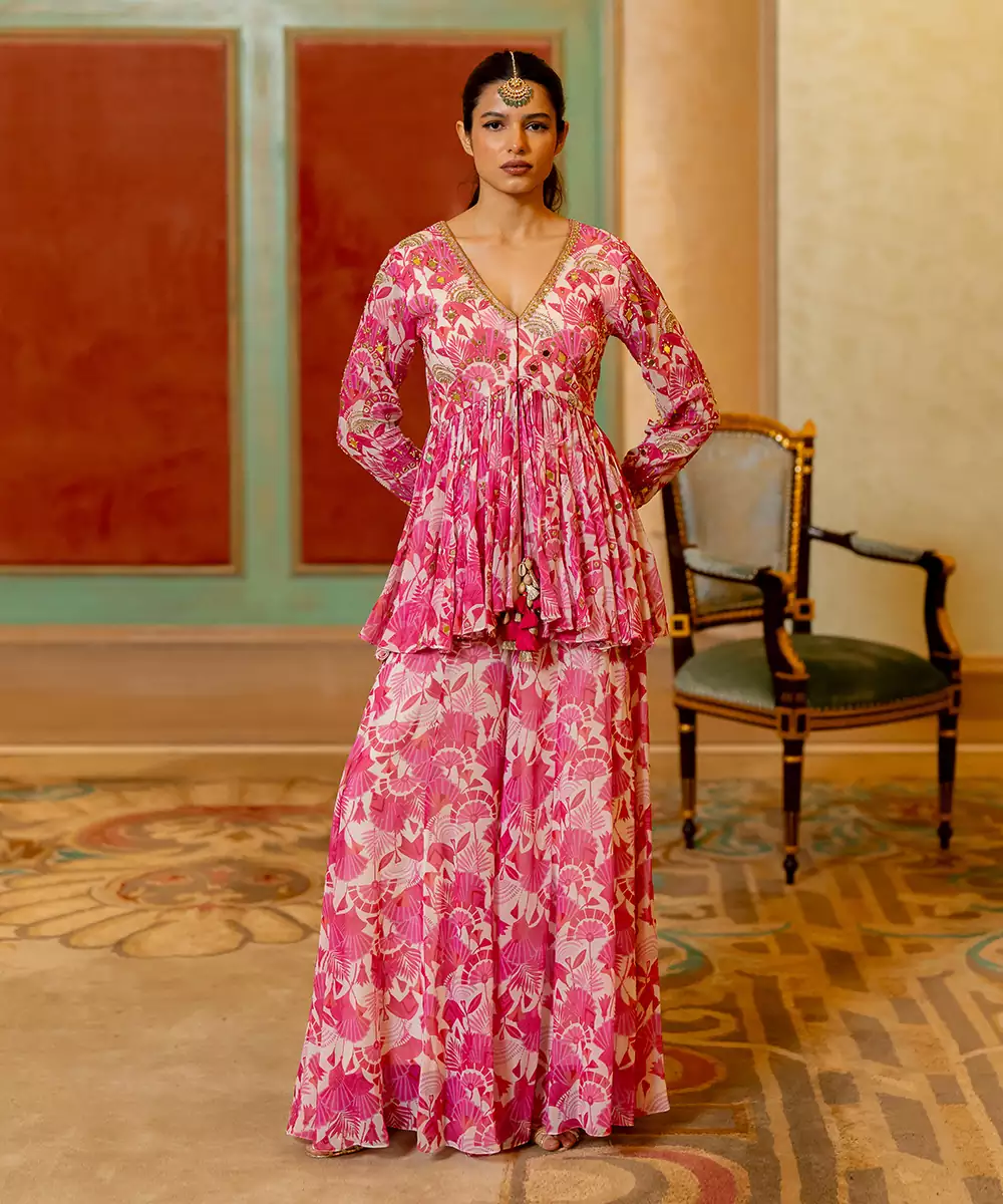 Best Wedding Outfit Ideas for Women