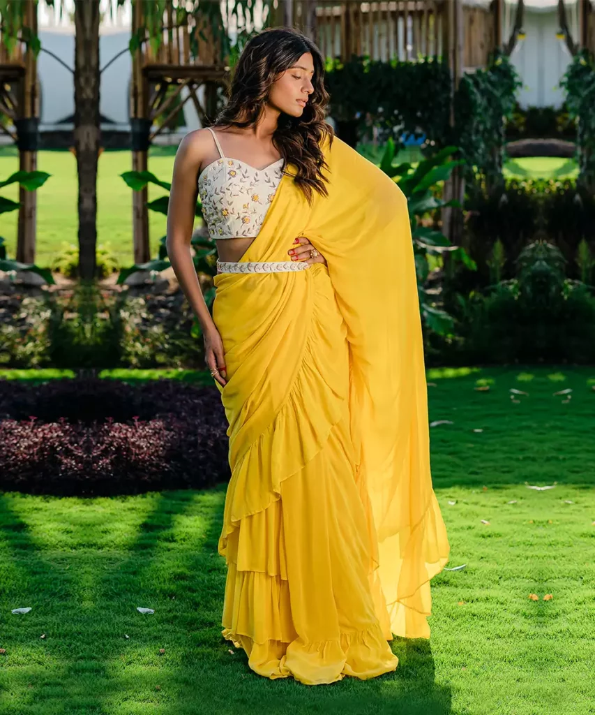 Best Saree Color Combinations for Women
