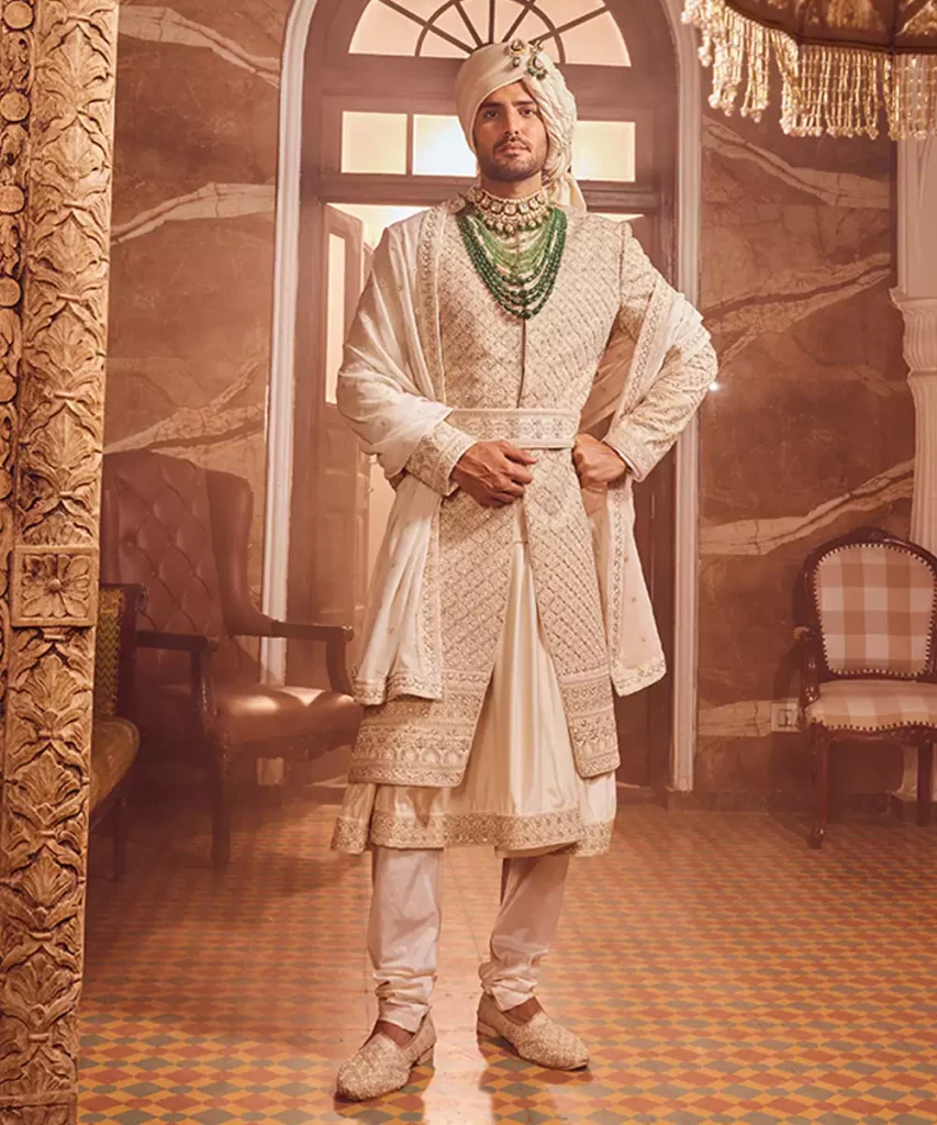 groom outfit ideas sherwani